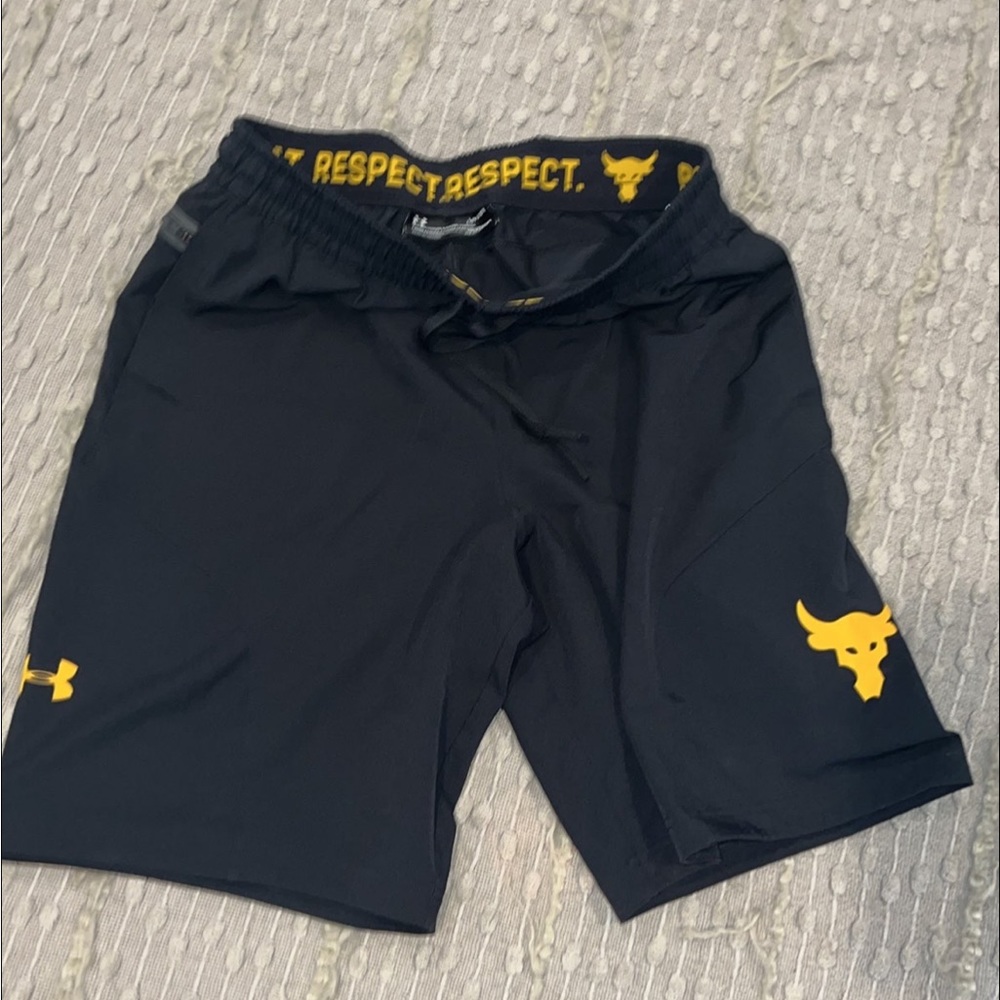 ISo These Under Armour shorts